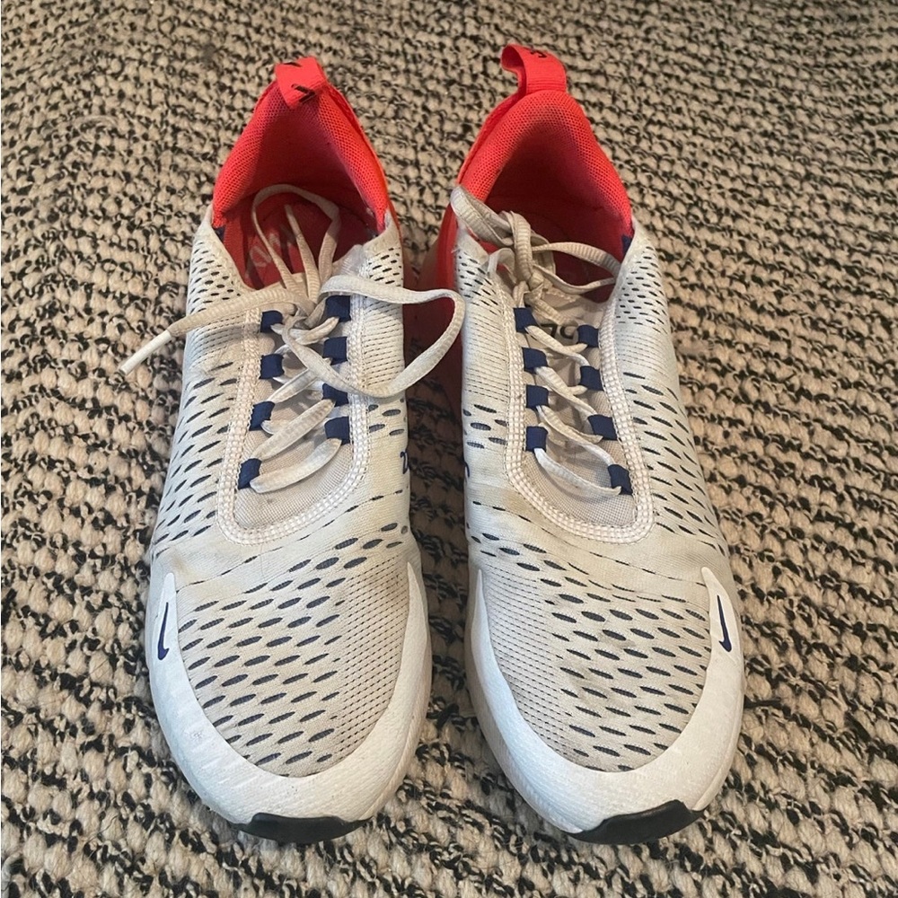 nike airmax 270 - womens 9/40.5
